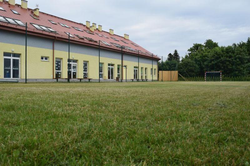 Отель Cen Выдмины Экстерьер фото